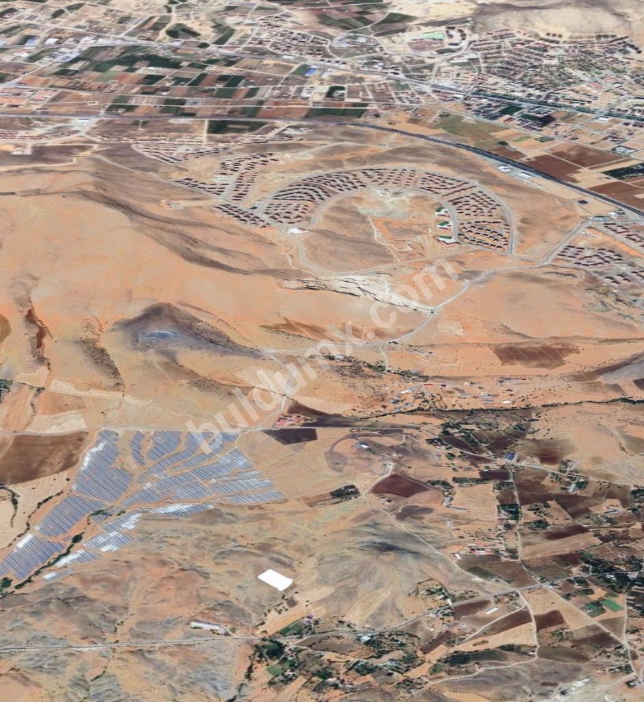 EMLAKCI YUSUF DAN YEMİŞLİK MAHALLESİNDE SATLIK 5398M2TARLA - Fotoğraf 4