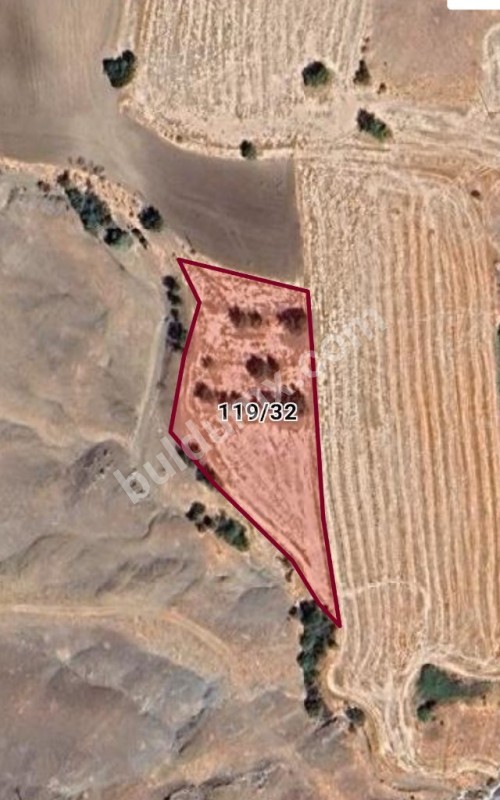 EMLAKCI YUSUF DAN YEMİŞLİK MAHALLESİNDE 3748 m2 SATLIK TARLA